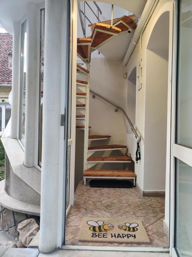 Apartment Split Crib - Chill In Historic Brasov